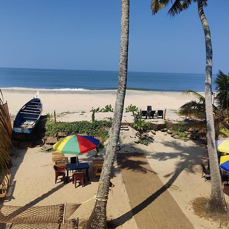 Tripsea Beach Villa Alappuzha Esterno foto