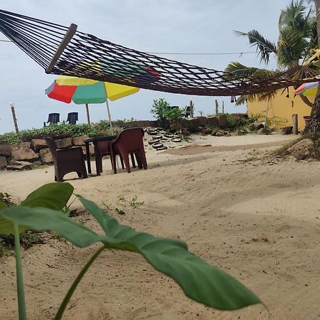 Tripsea Beach Villa Alappuzha Esterno foto