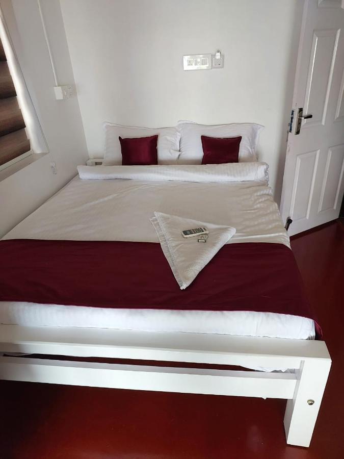 Tripsea Beach Villa Alappuzha Esterno foto