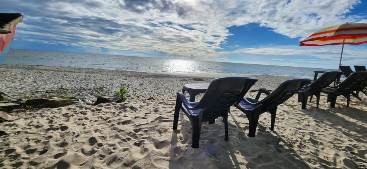 Tripsea Beach Villa Alappuzha Esterno foto