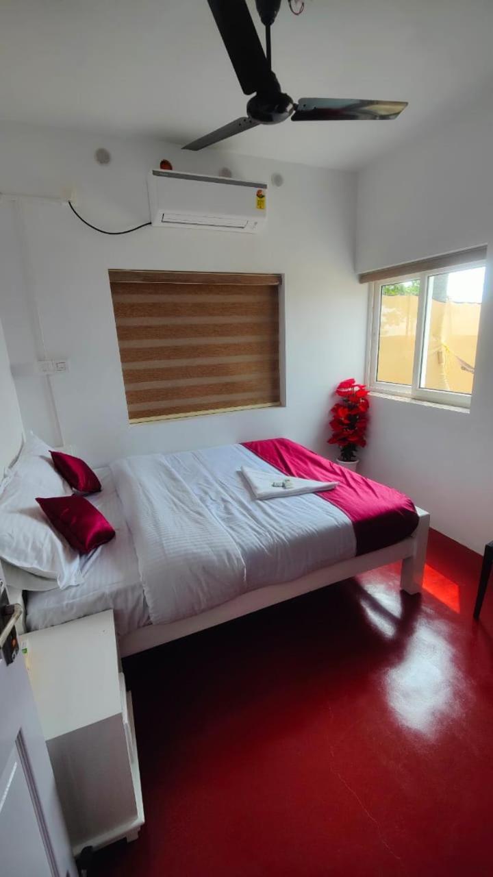 Tripsea Beach Villa Alappuzha Esterno foto
