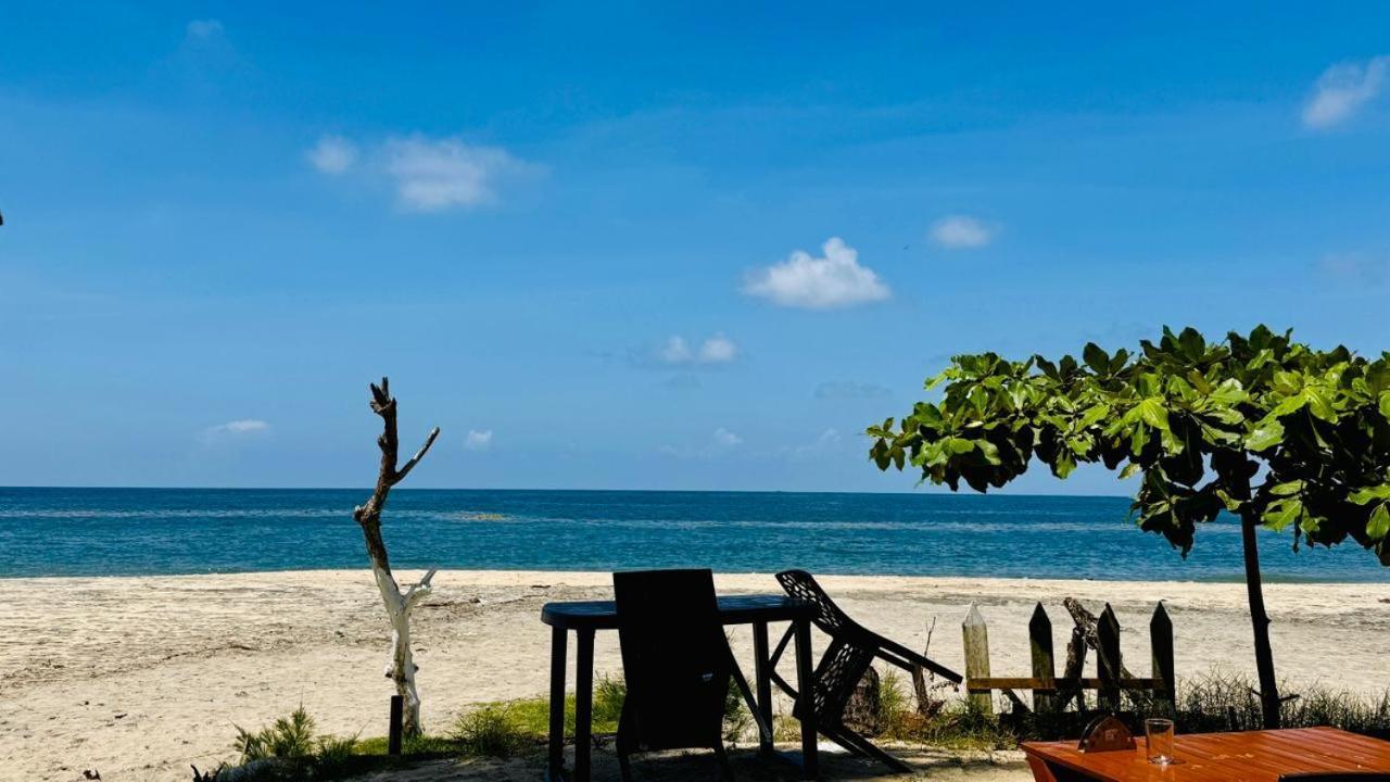 Tripsea Beach Villa Alappuzha Esterno foto